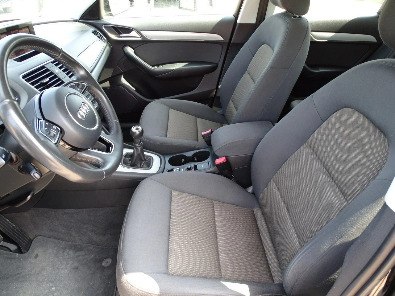 Audi Q3 - Zdjęcie 10