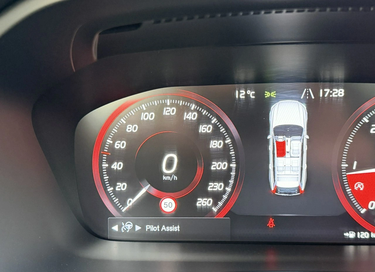 Volvo V90 - Zdjęcie 41