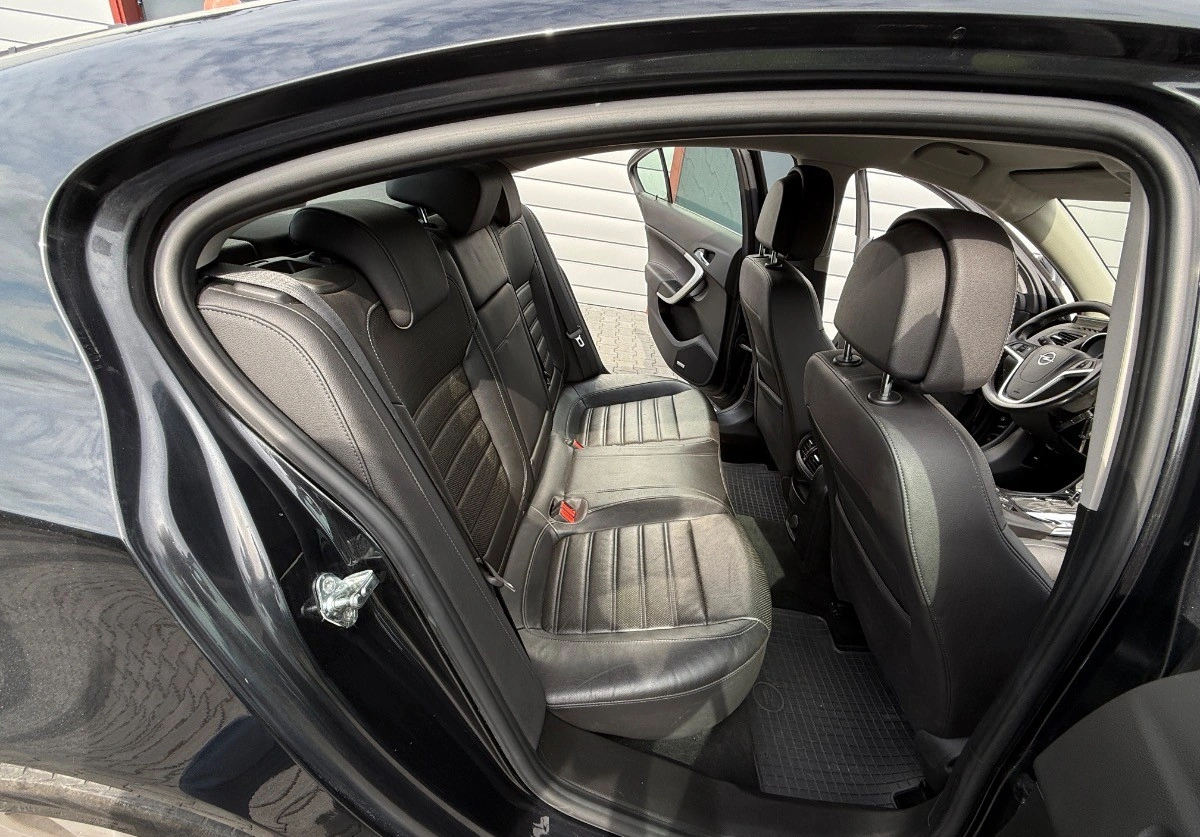 Opel Insignia - Zdjęcie 17