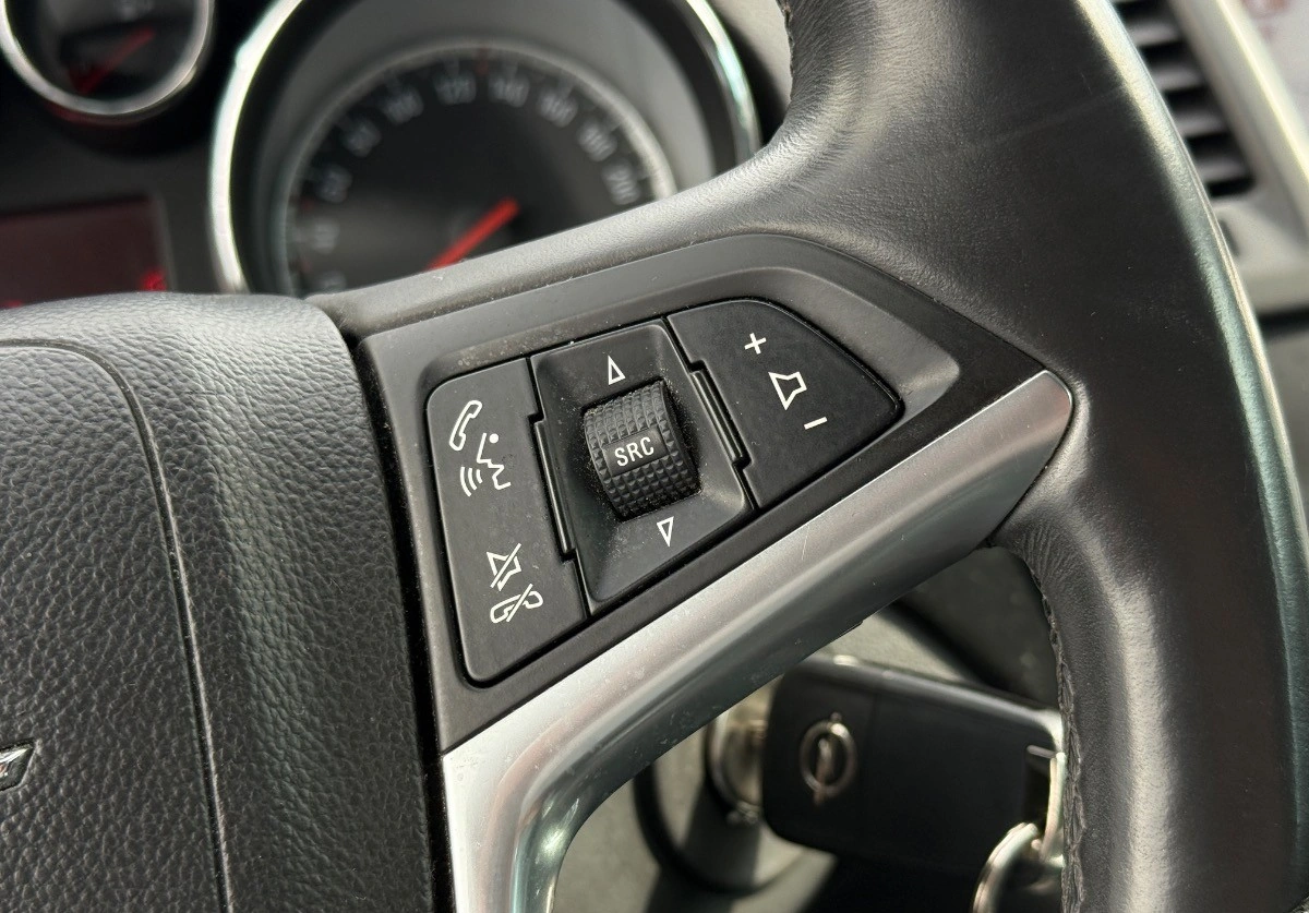 Opel Insignia - Zdjęcie 25