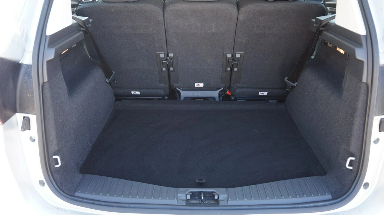 Ford C-MAX - Zdjęcie 11