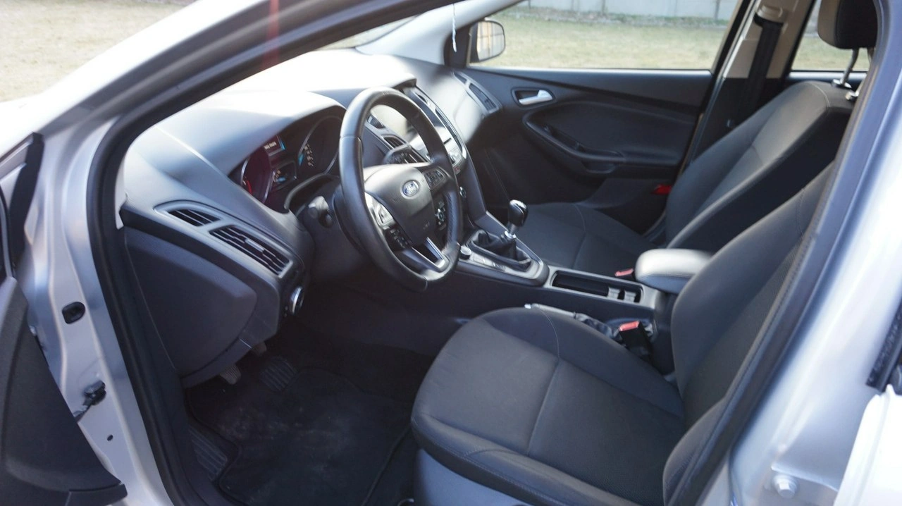 Ford Focus - Zdjęcie 10