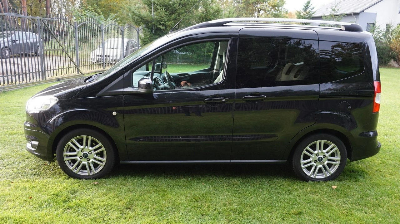 Ford Tourneo Courier - Zdjęcie 9