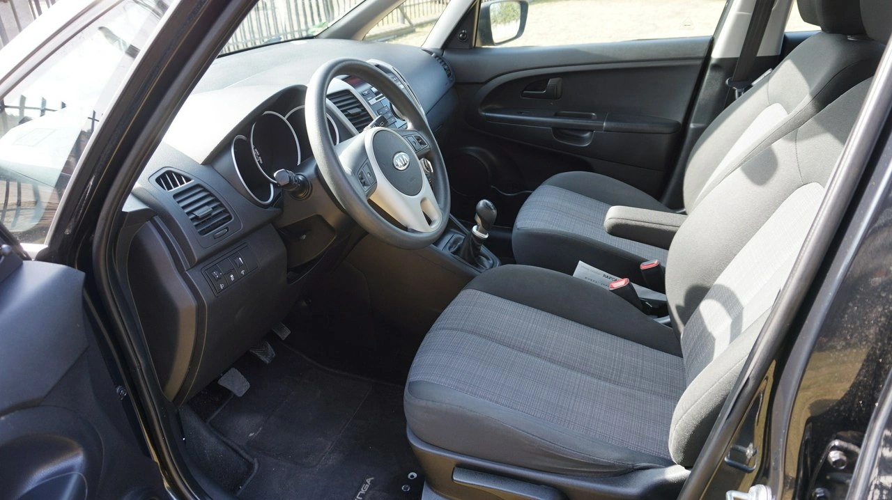 Kia Venga - Zdjęcie 10