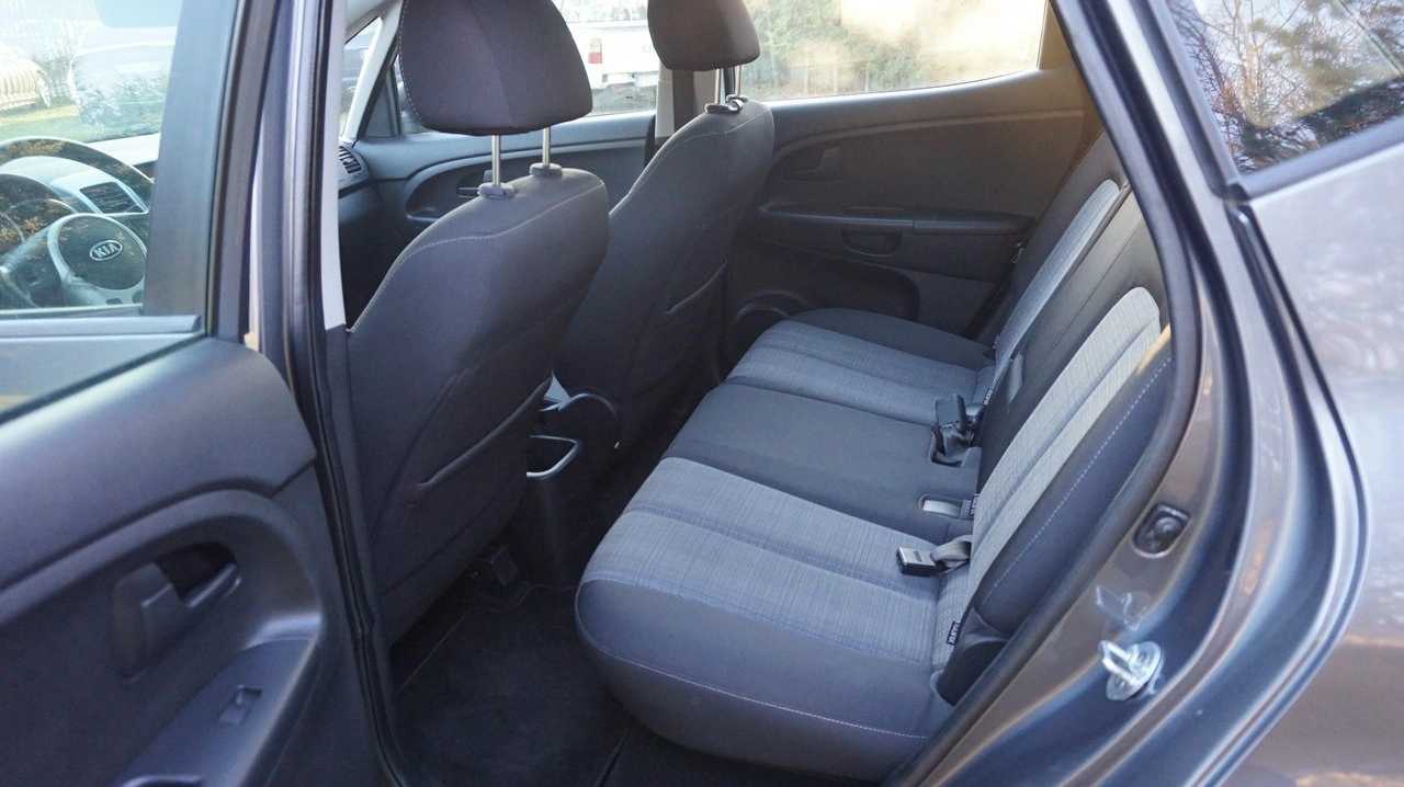 Kia Venga - Zdjęcie 8