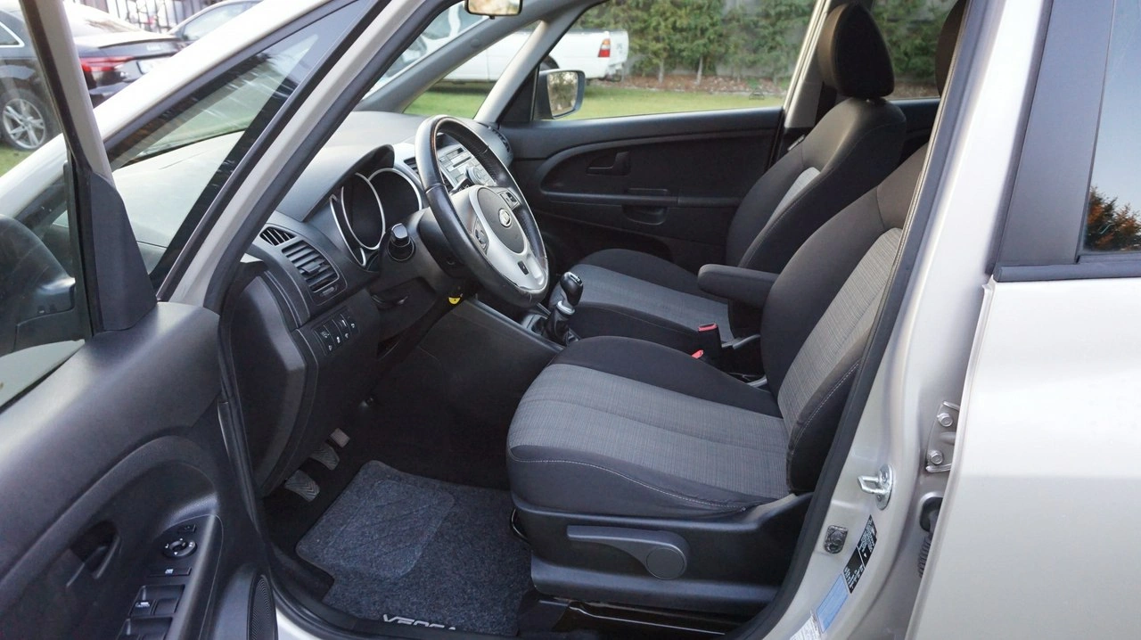 Kia Venga - Zdjęcie 10