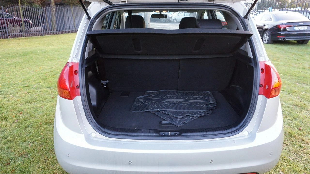 Kia Venga - Zdjęcie 12