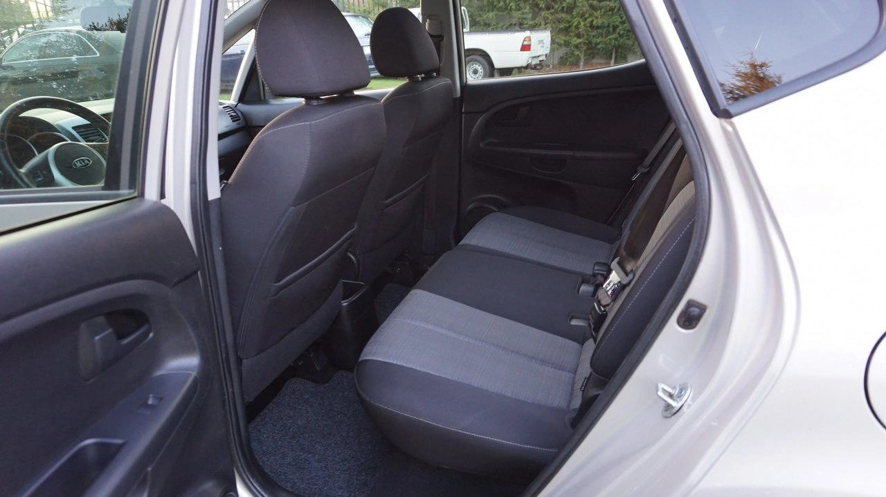 Kia Venga - Zdjęcie 8