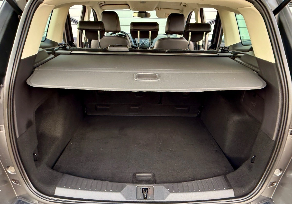 Ford Kuga - Zdjęcie 16