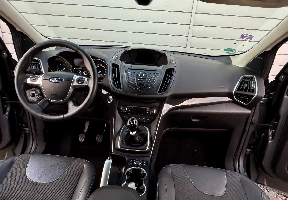 Ford Kuga - Zdjęcie 19