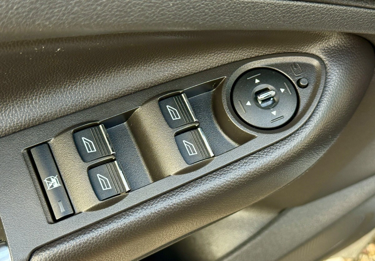 Ford Kuga - Zdjęcie 20