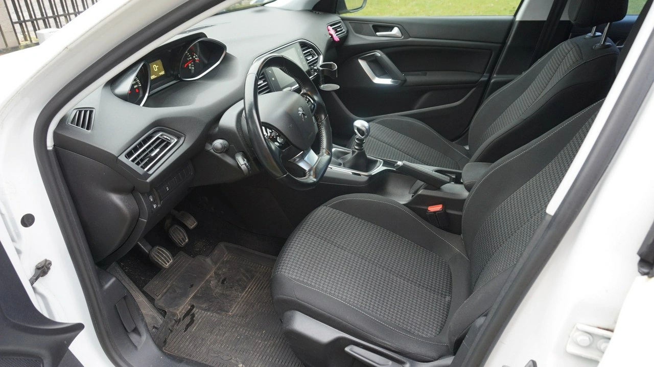 Peugeot 308 - Zdjęcie 10