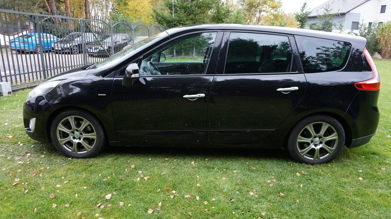 Renault Grand Scenic - Zdjęcie 9