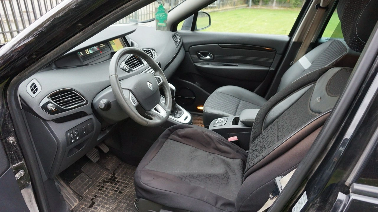 Renault Grand Scenic - Zdjęcie 10