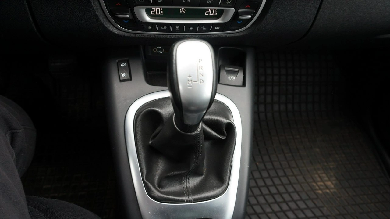 Renault Grand Scenic - Zdjęcie 11