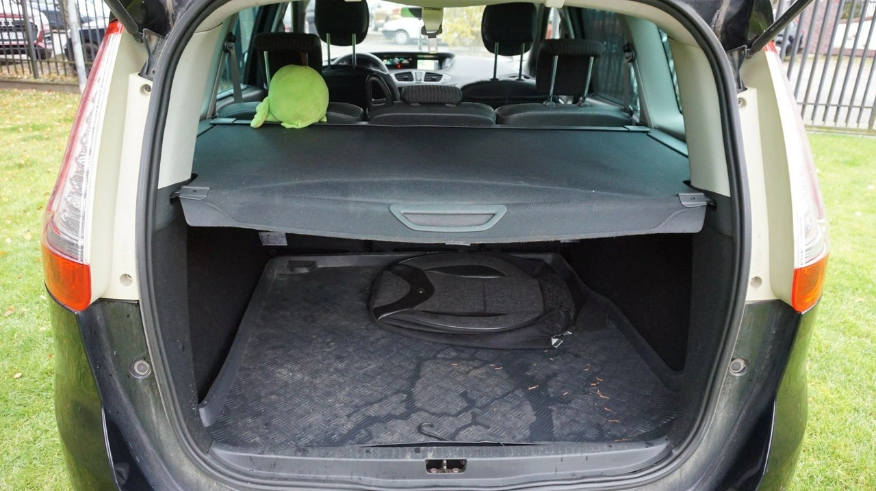 Renault Grand Scenic - Zdjęcie 15