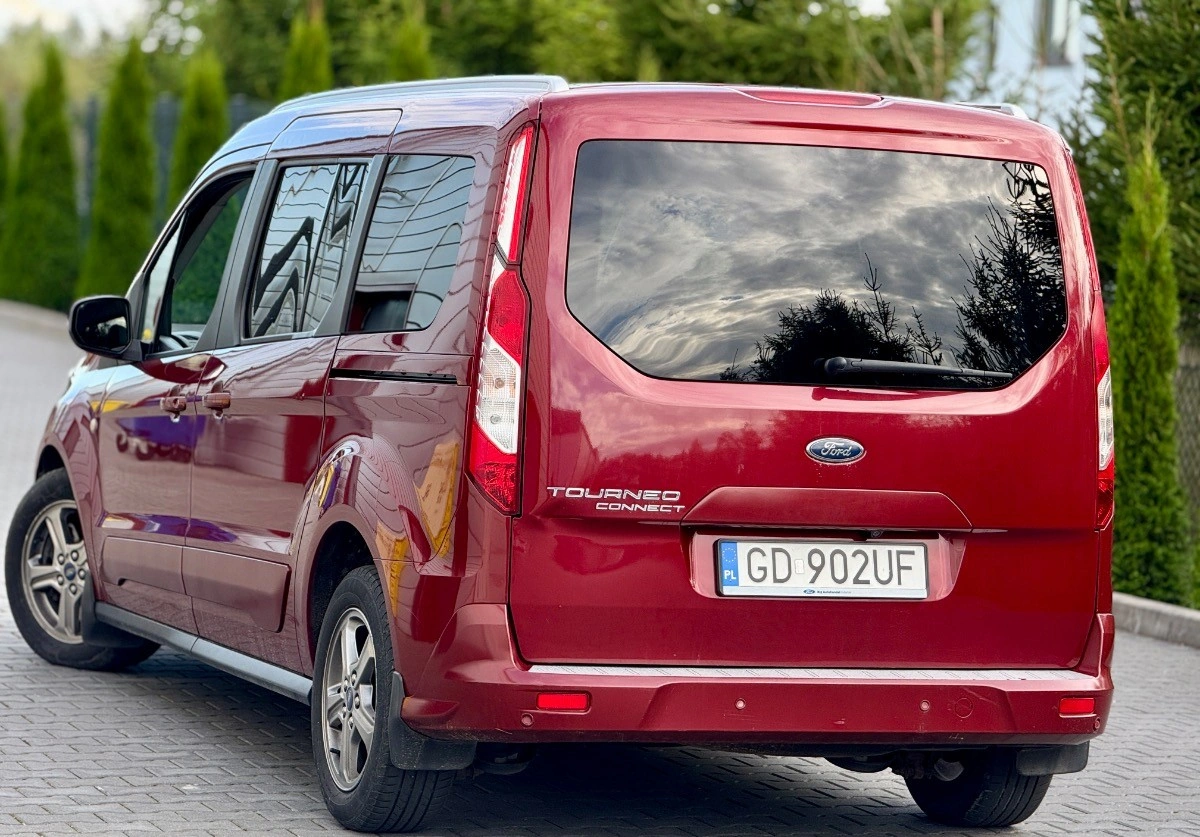 Ford Tourneo Connect Grand - Zdjęcie 25