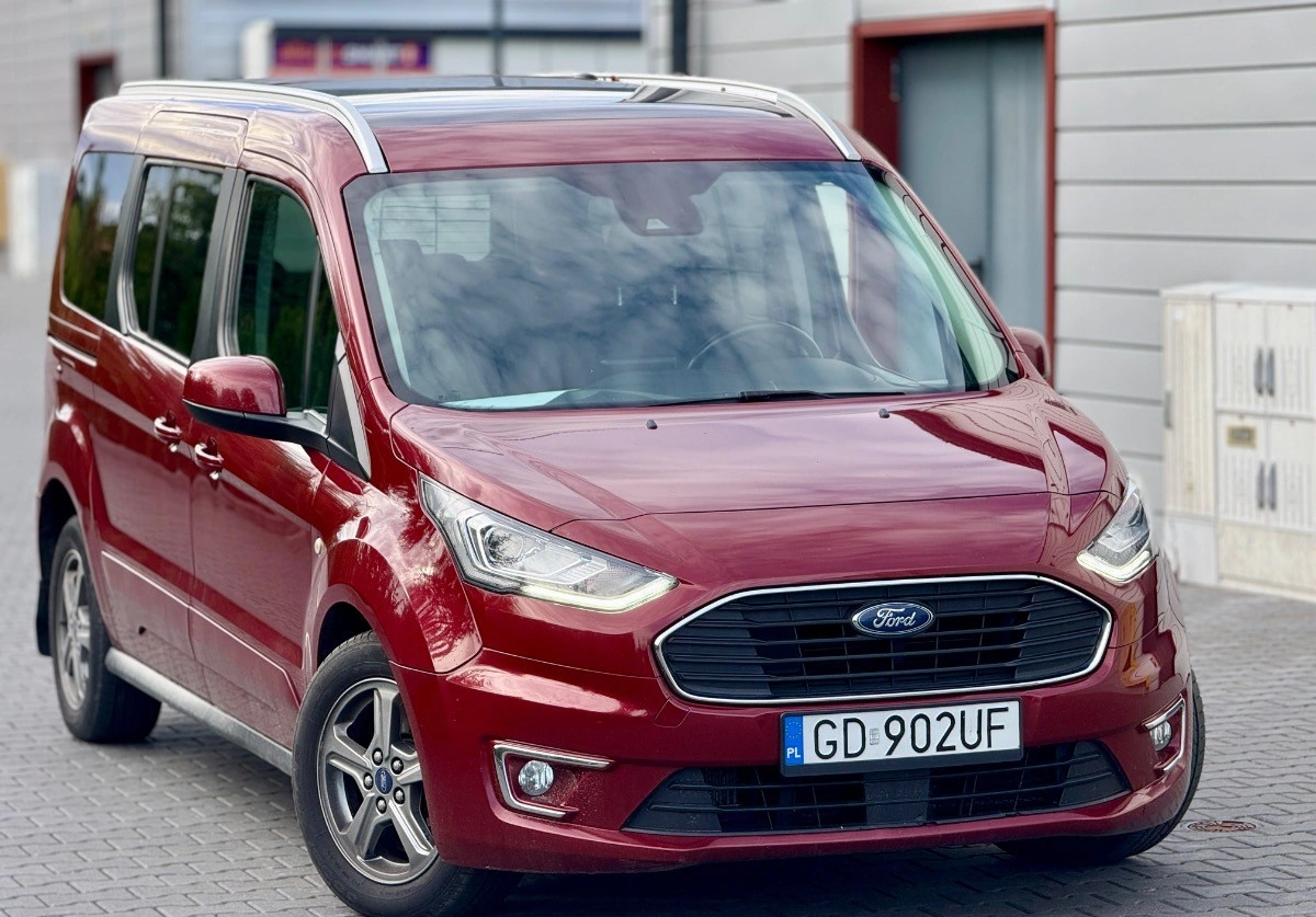 Ford Tourneo Connect Grand - Zdjęcie 28