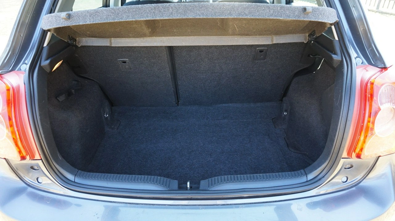 Toyota Auris - Zdjęcie 11