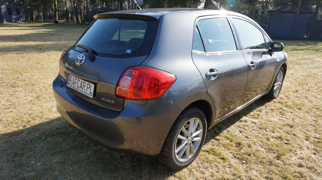 Toyota Auris - Zdjęcie 4