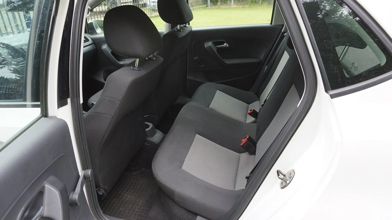 Volkswagen Polo - Zdjęcie 5