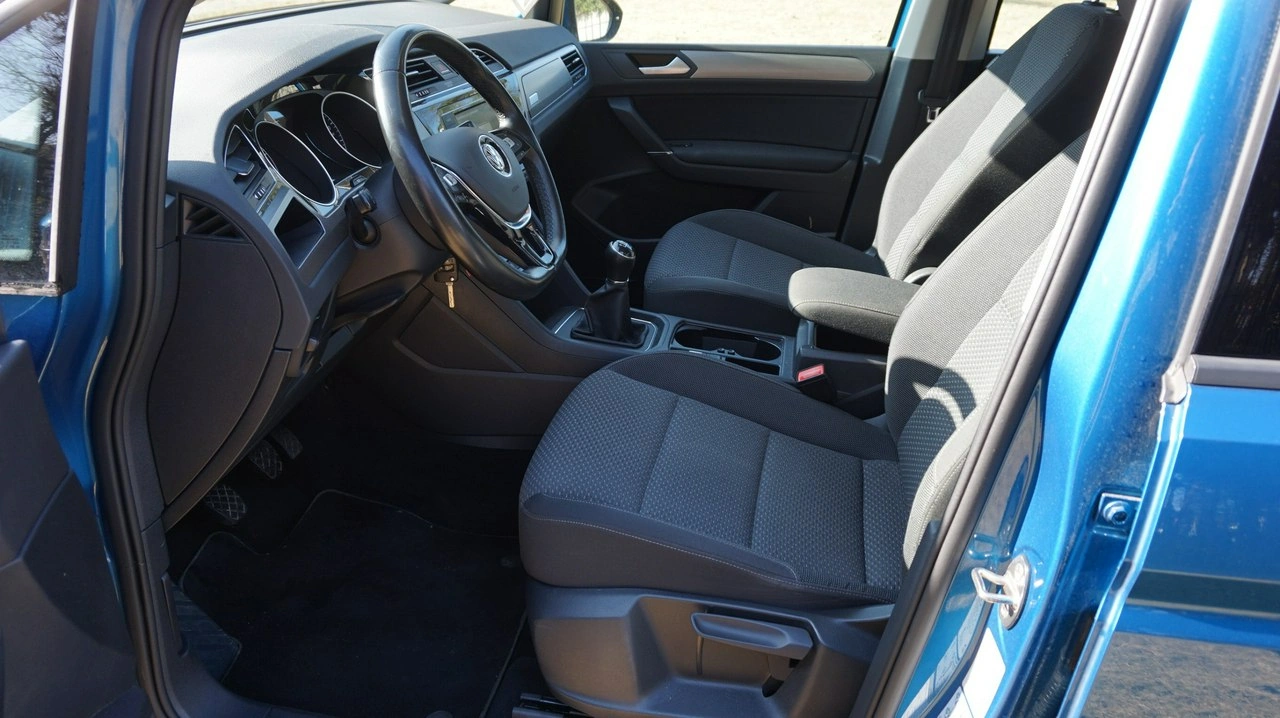 Volkswagen Touran - Zdjęcie 10