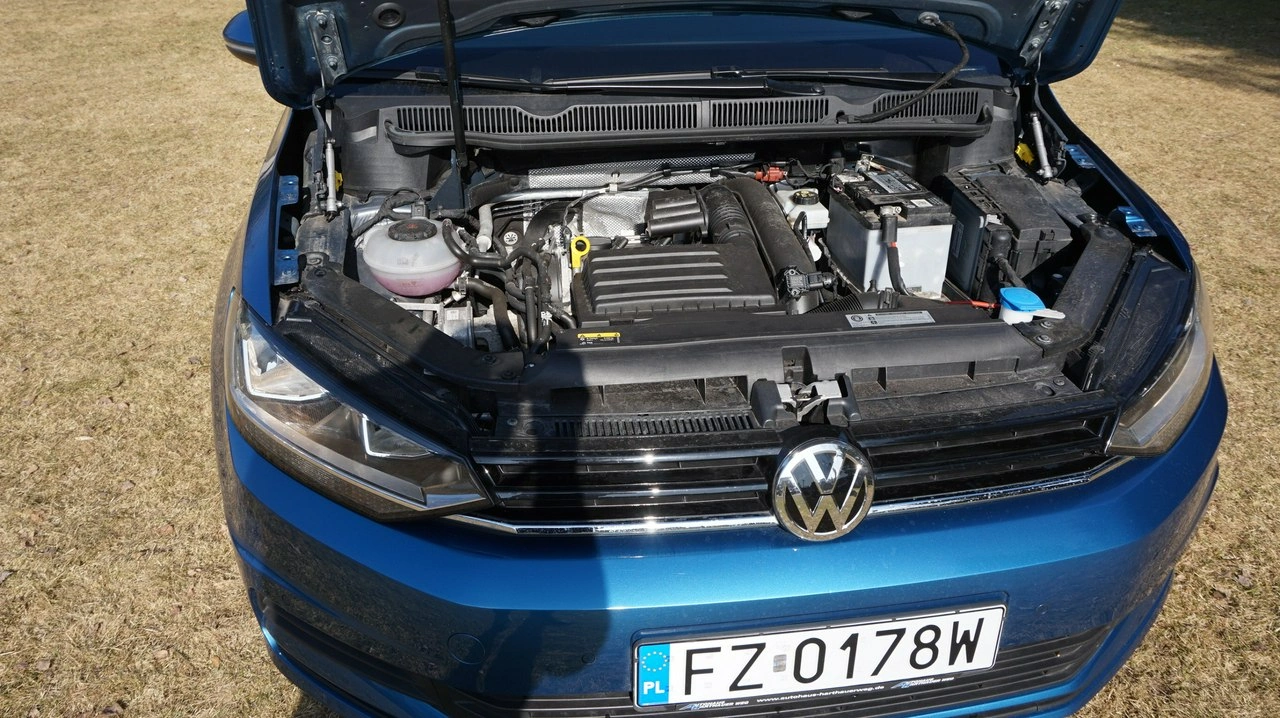 Volkswagen Touran - Zdjęcie 12