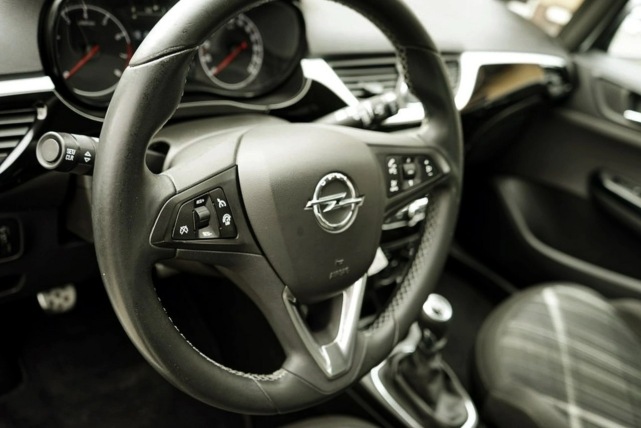 Opel Corsa - Zdjęcie 14