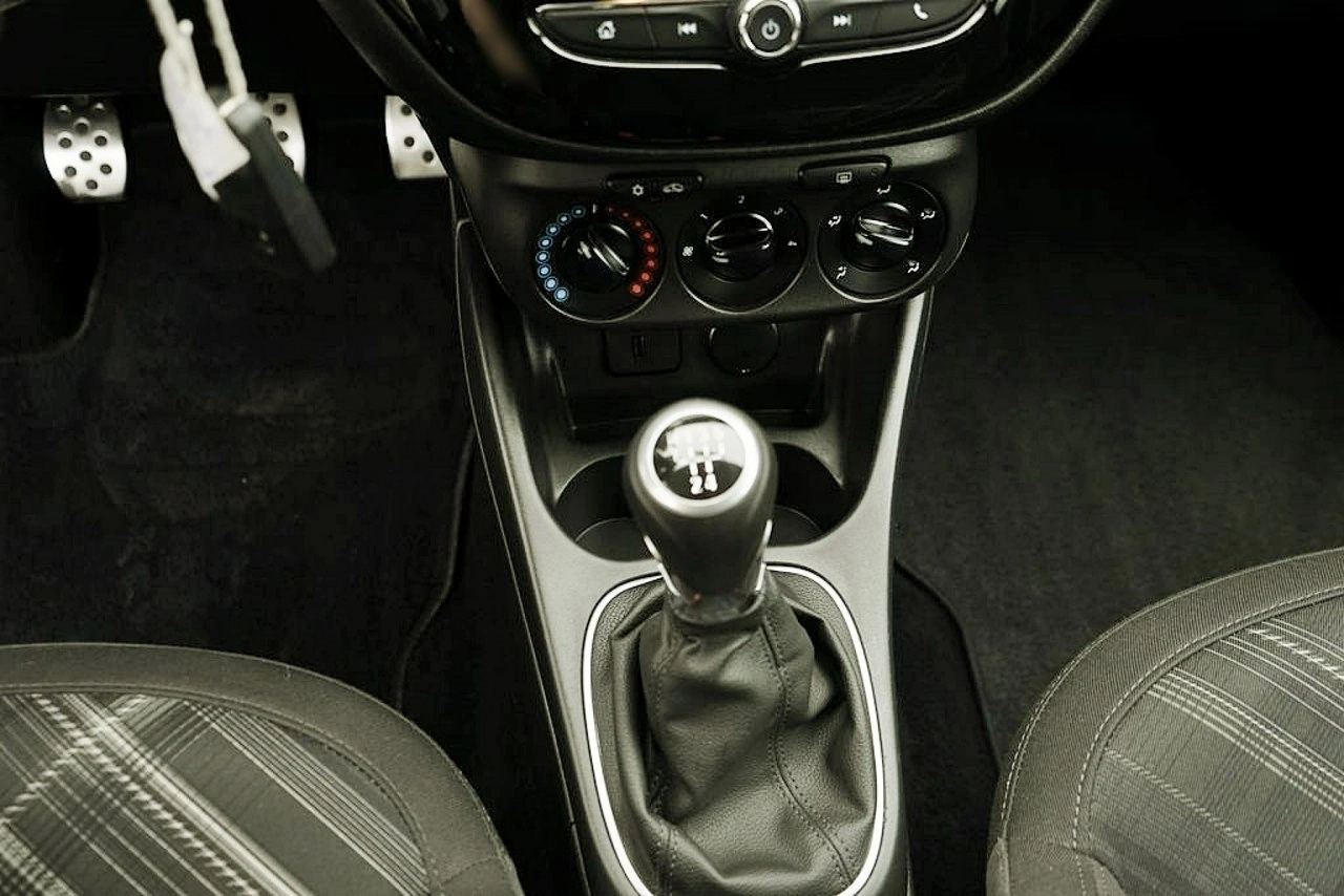 Opel Corsa - Zdjęcie 19