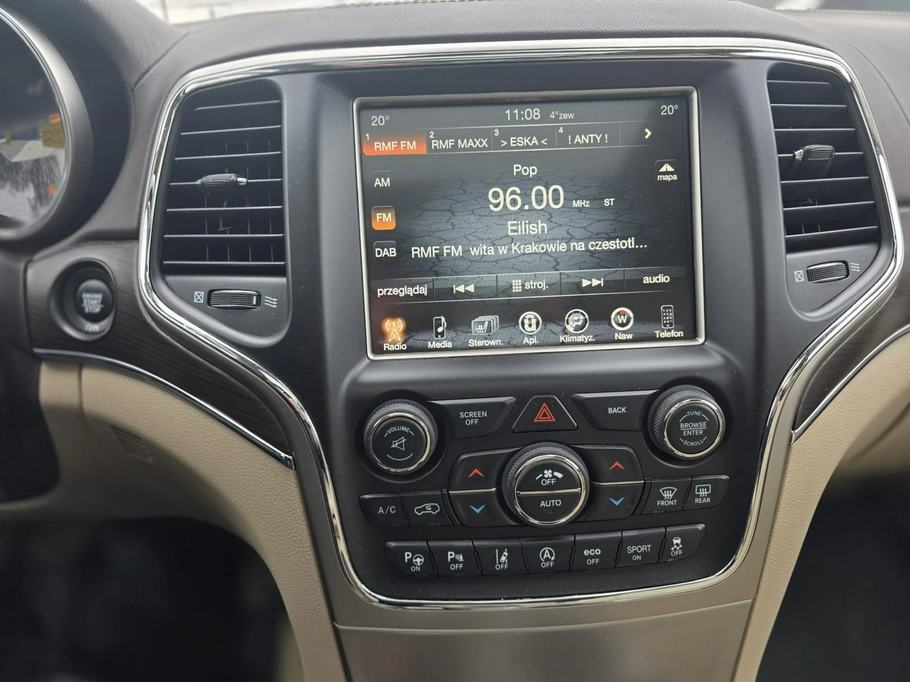 Jeep Grand Cherokee - Zdjęcie 20