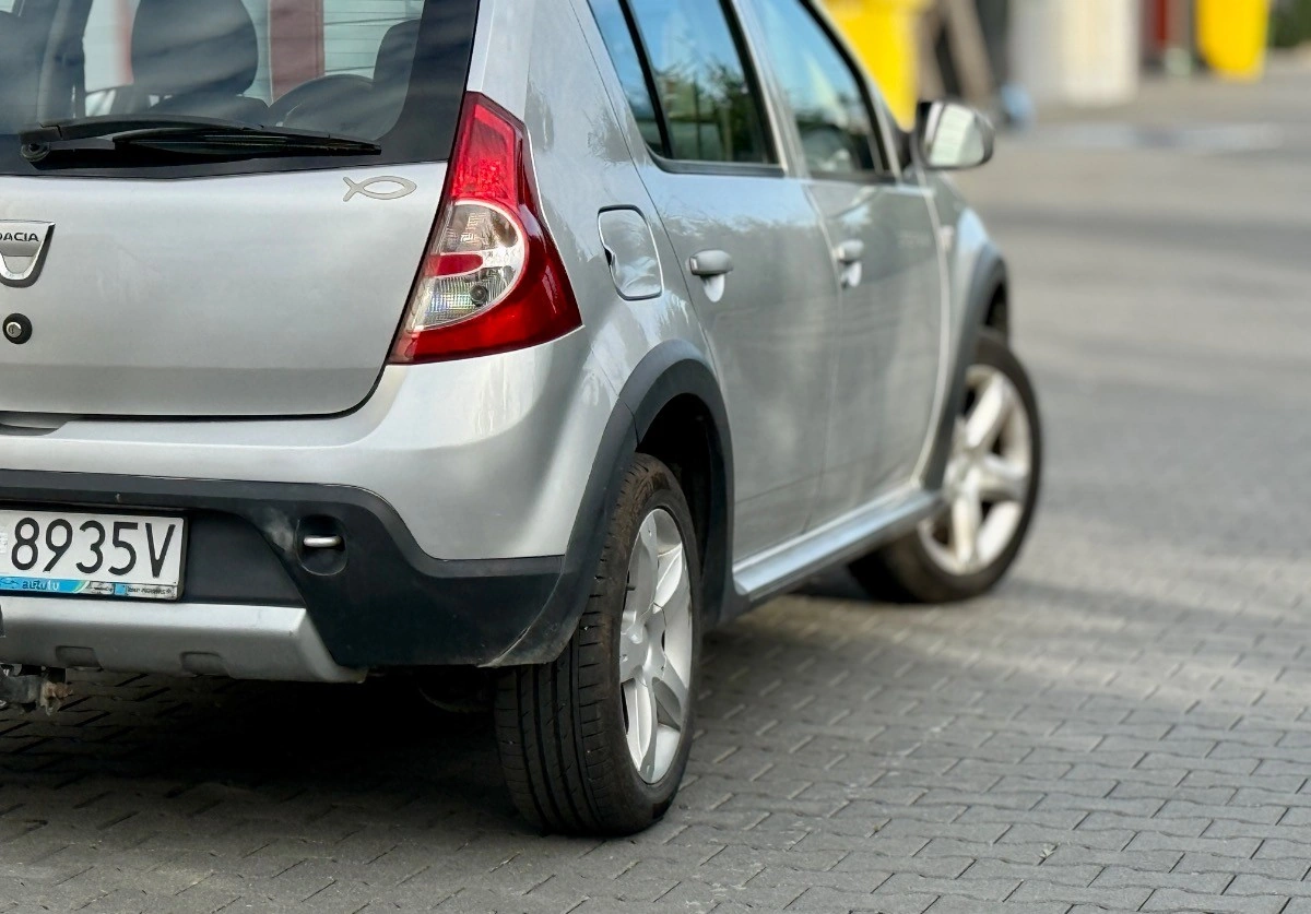 Dacia Sandero - Zdjęcie 6