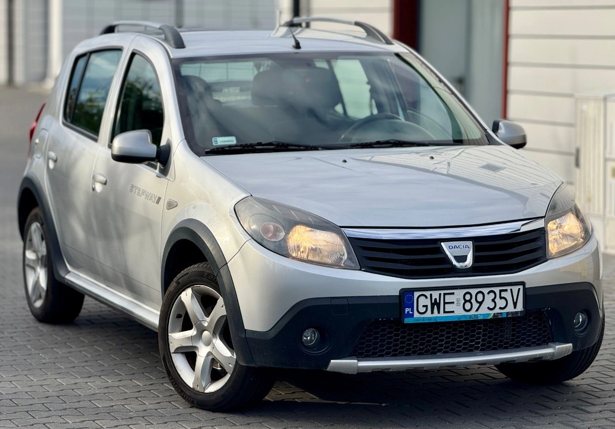Dacia Sandero - Zdjęcie 21