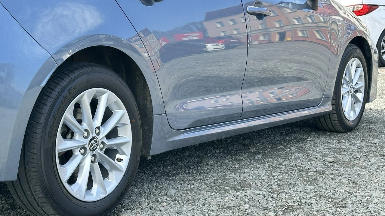 Toyota Corolla - Zdjęcie 12