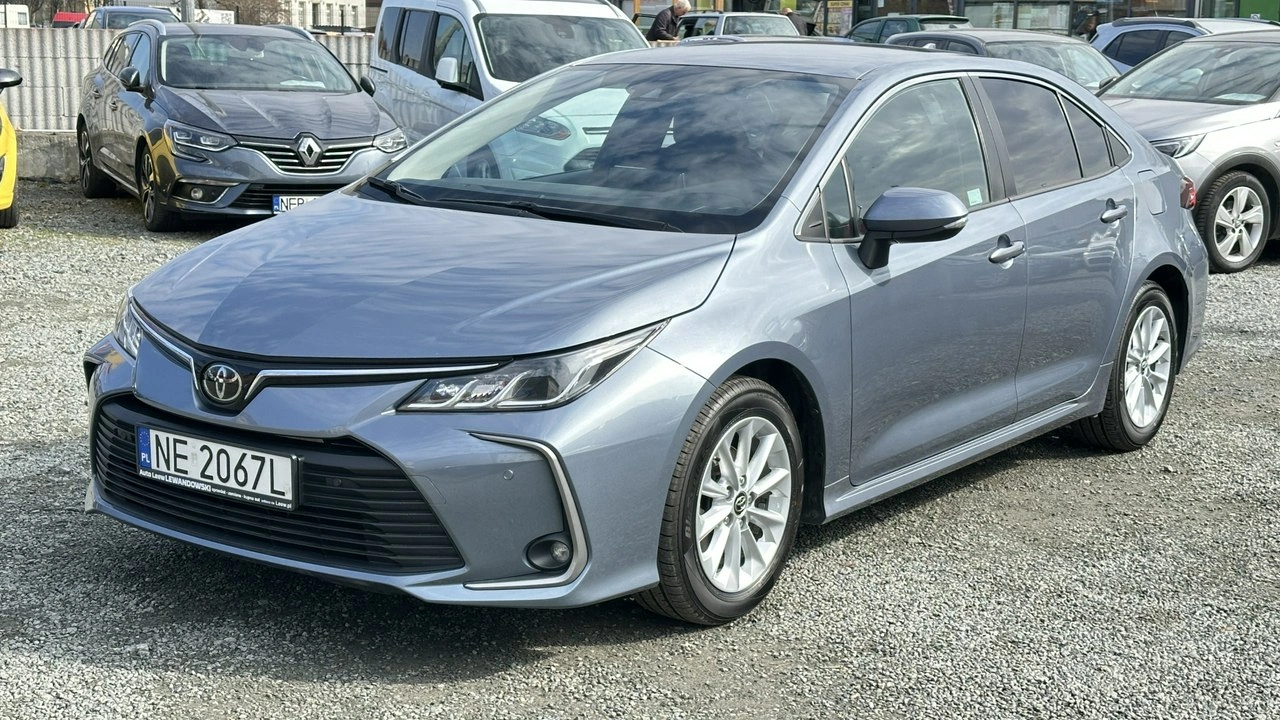 Toyota Corolla - Zdjęcie 19