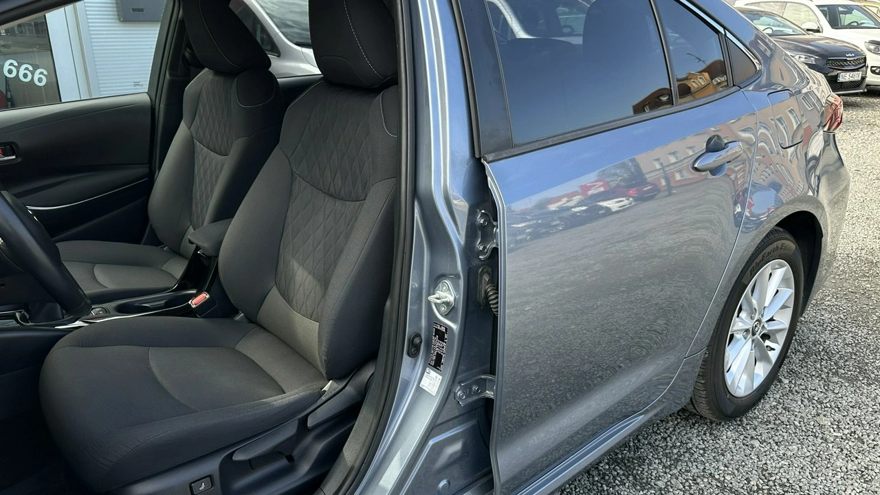 Toyota Corolla - Zdjęcie 30