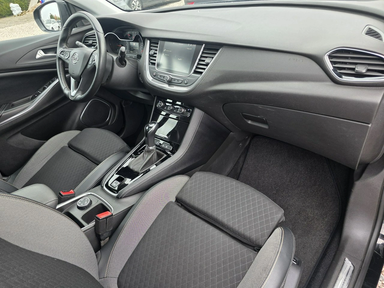 Opel Grandland X - Zdjęcie 29
