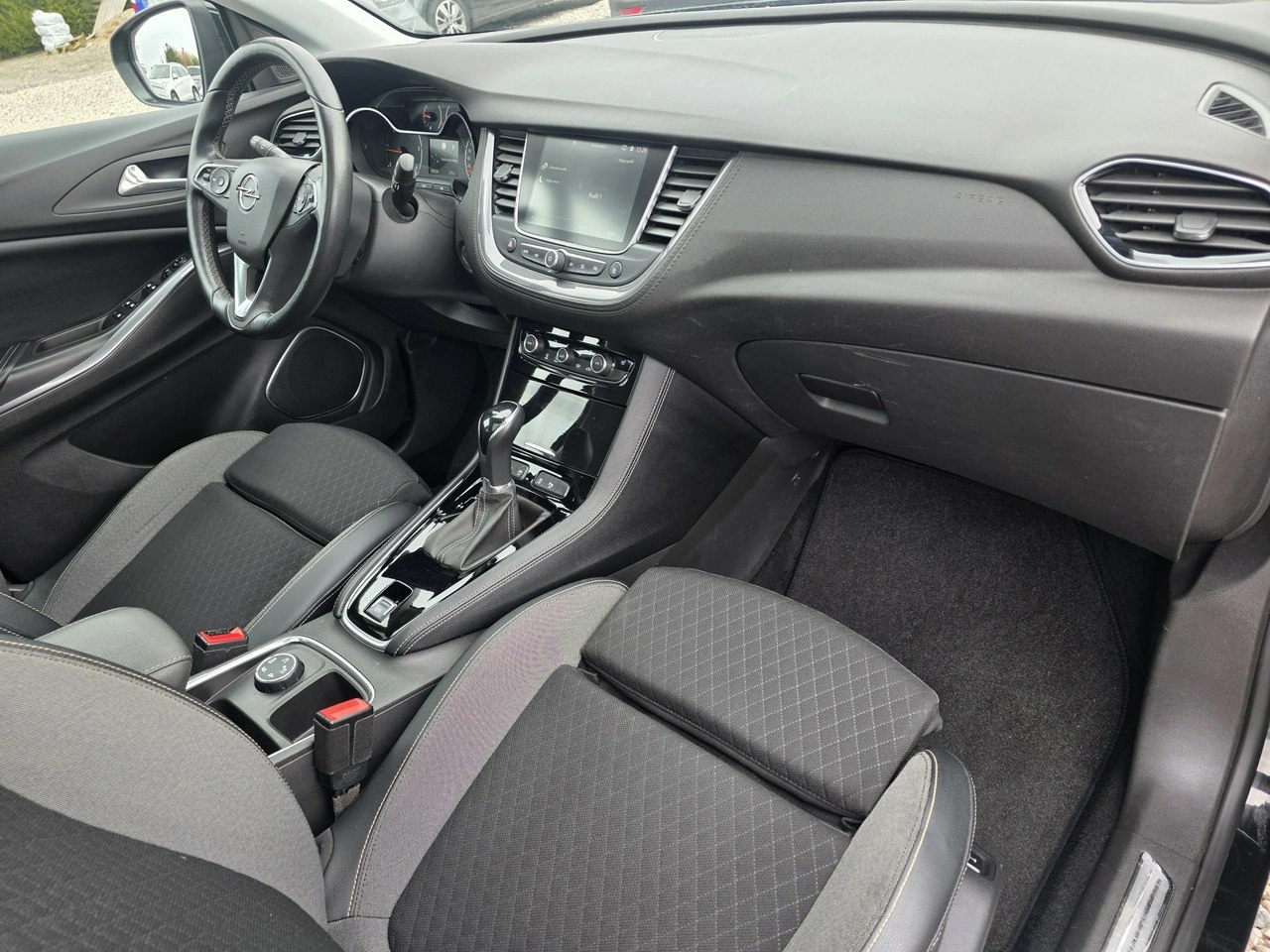 Opel Grandland X - Zdjęcie 23
