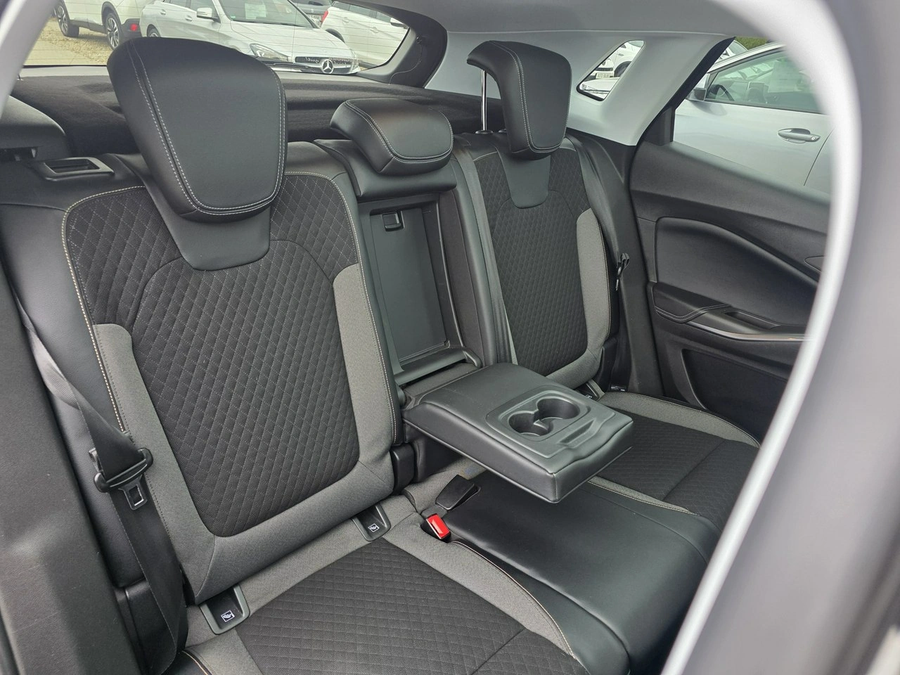 Opel Grandland X - Zdjęcie 24