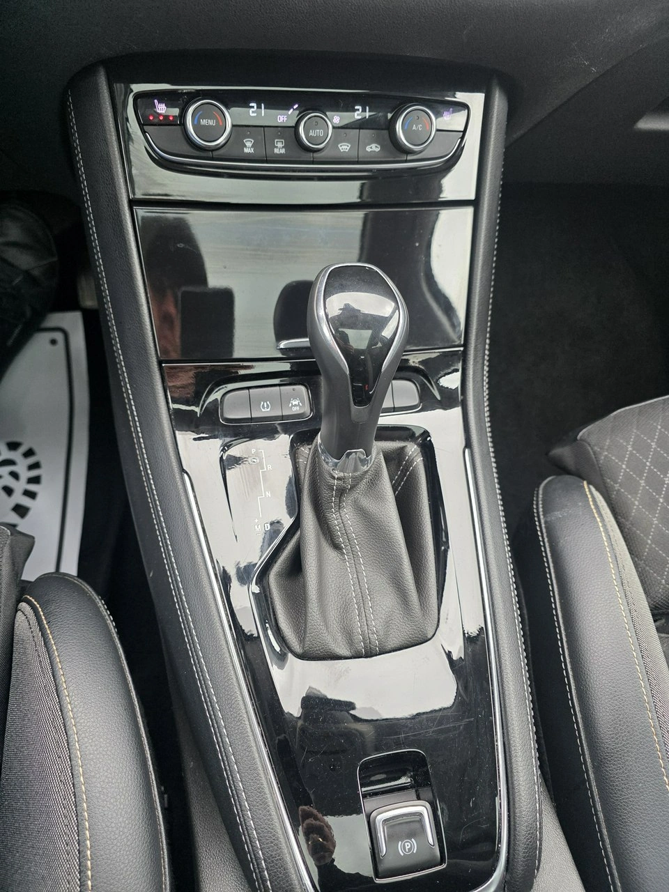 Opel Grandland X - Zdjęcie 13