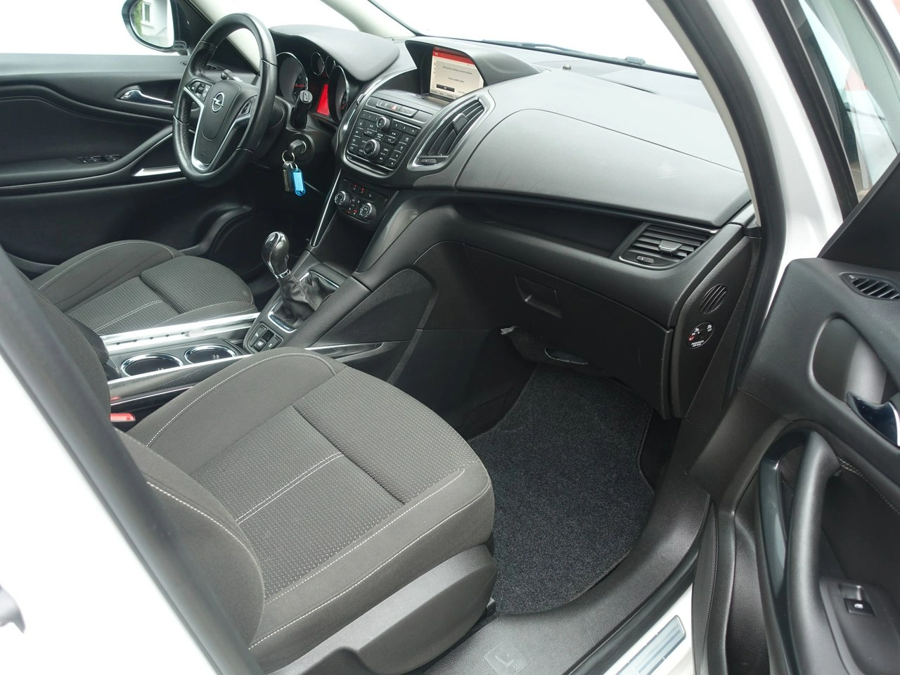 Opel Zafira - Zdjęcie 12