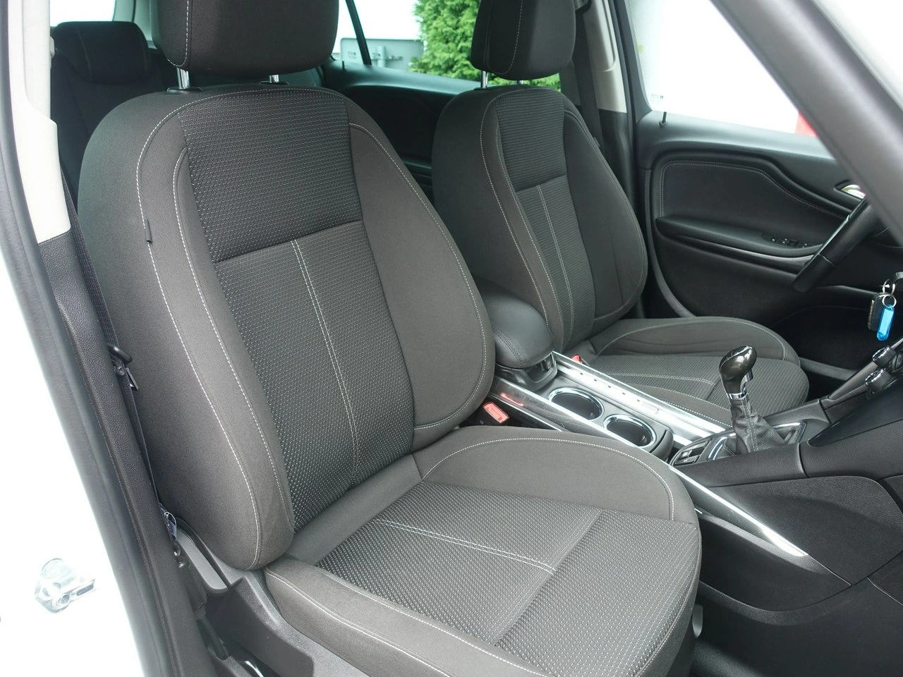 Opel Zafira - Zdjęcie 14