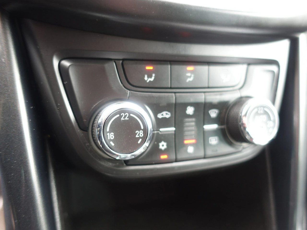 Opel Zafira - Zdjęcie 23