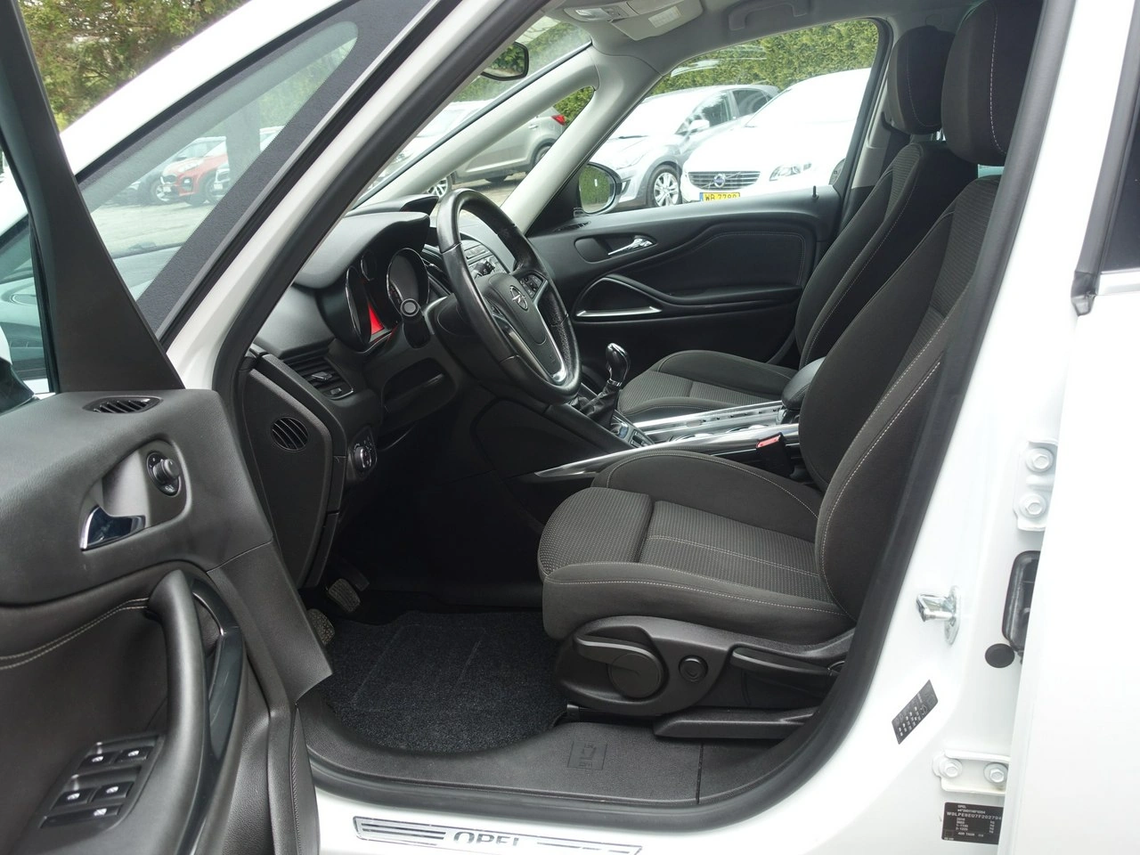 Opel Zafira - Zdjęcie 8