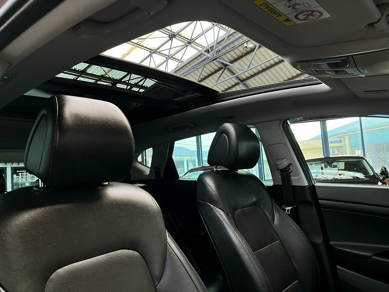 Hyundai Tucson - Zdjęcie 11