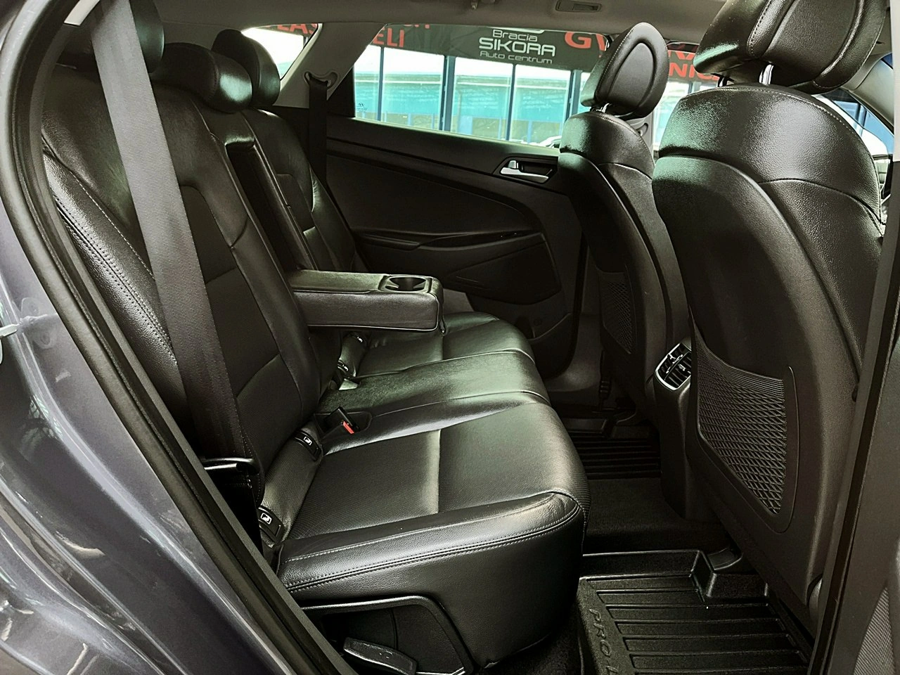 Hyundai Tucson - Zdjęcie 12