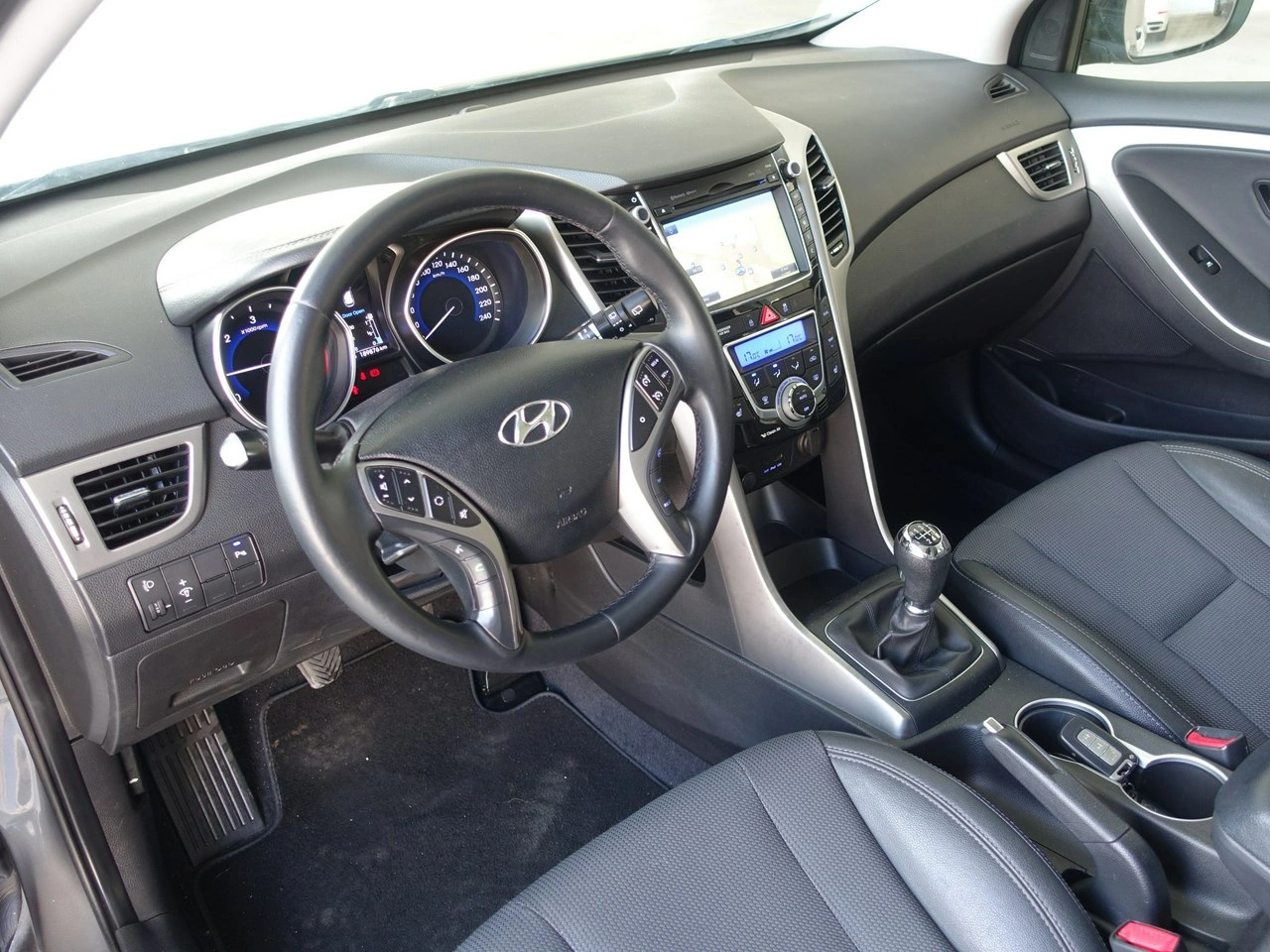 Hyundai i30 - Zdjęcie 12