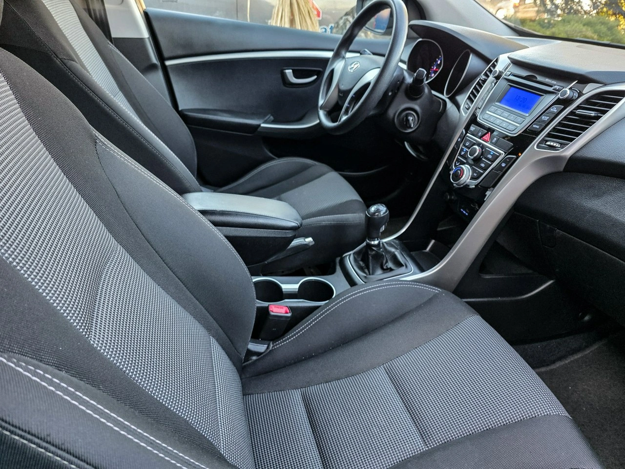 Hyundai i30 - Zdjęcie 4