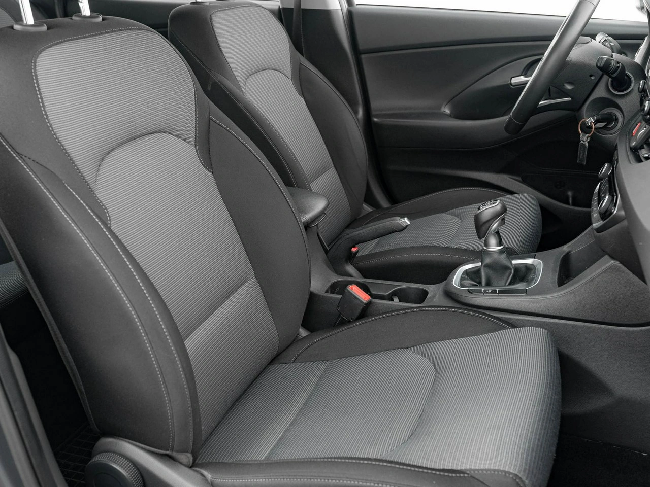 Hyundai i30 - Zdjęcie 23