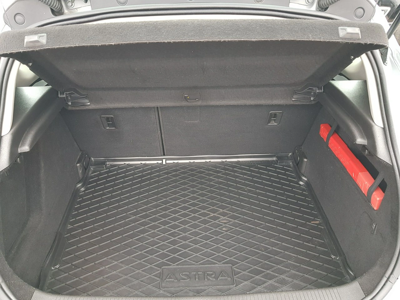 Opel Astra - Zdjęcie 13