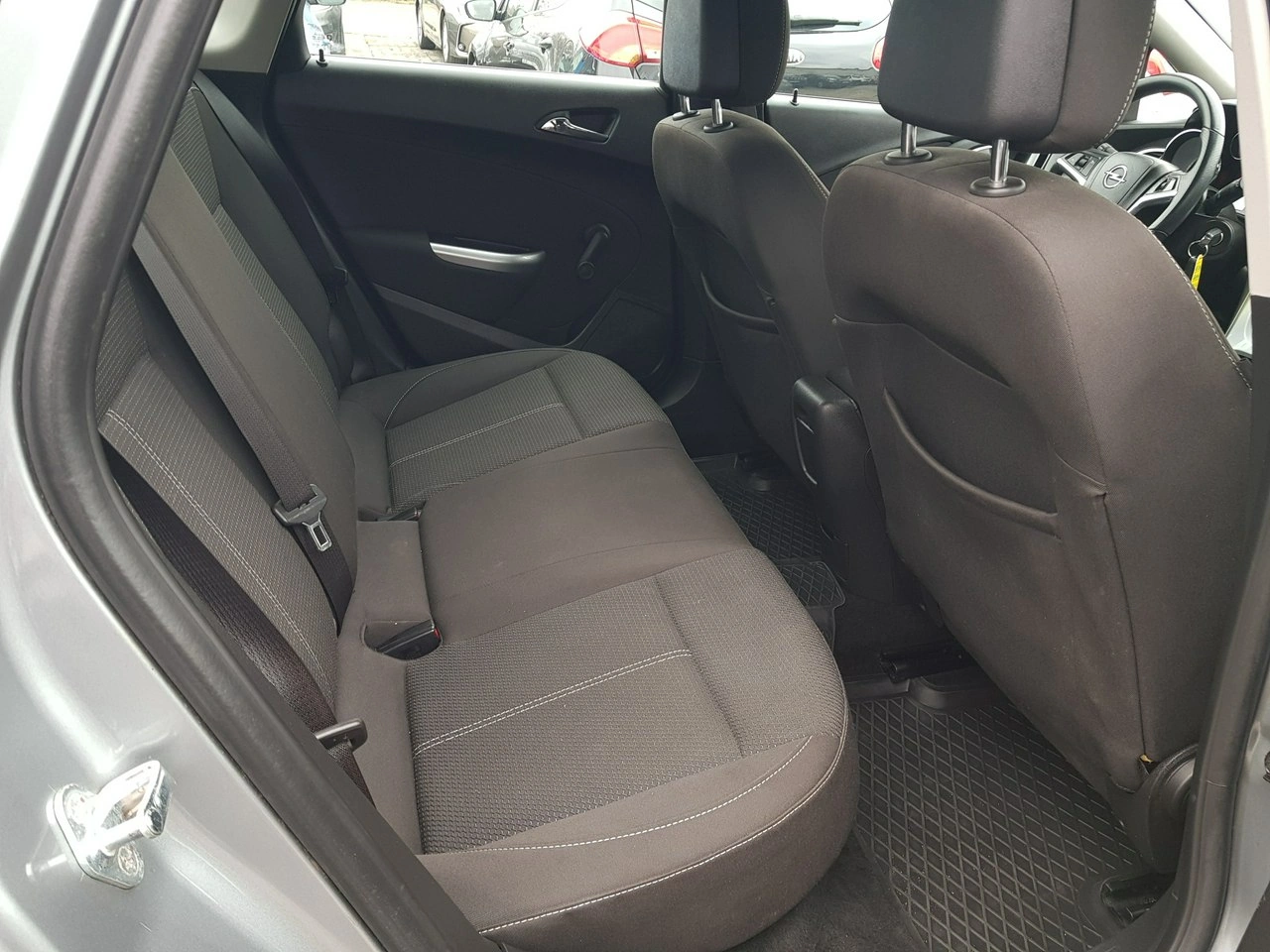 Opel Astra - Zdjęcie 14